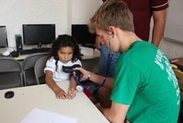 Volunteer Medicine & Healthcare Volunteer Medicine & Healthcare