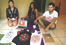 Volunteer Business Volunteers show off their entrepreneurial concepting on a Business Project in Costa Rica