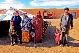 Volunteer Morocco A Moroccan nomad family at one of our volunteer cultural immersion placements.
