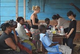 Volunteer Ghana Pharmacy Elective interns complete their course requirements by working at medical outreaches in communities in Ghana.