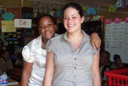 Volunteer Medicine & Healthcare Volunteers and locals pose for a picture