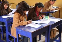 Volunteer Peru A qualified Teacher holds a teacher training workshop during her volunteer placement in Peru.